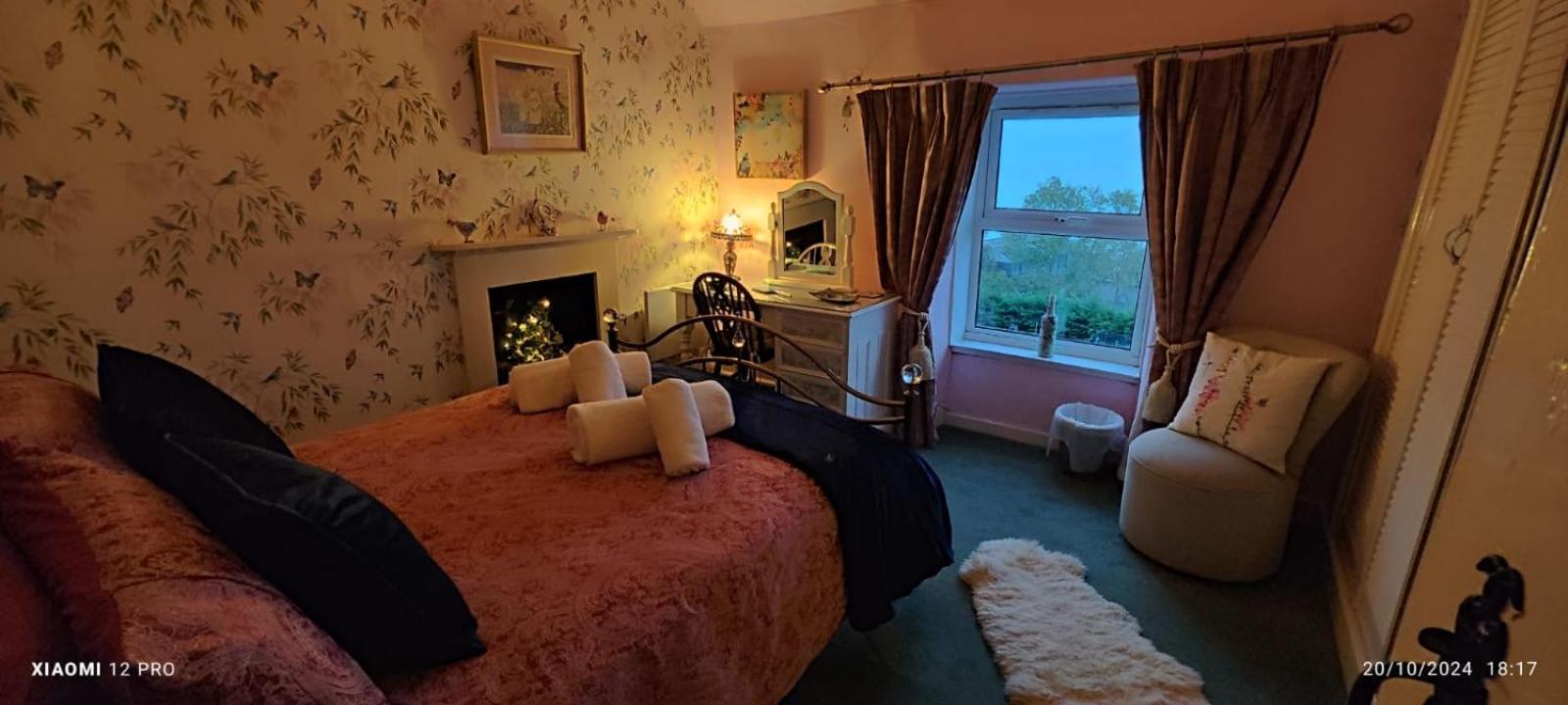 Fantastic Sea Views At Century'S Old Alma'S Cottage - Sleeps Up To 8 Guests Penmaen-mawr Exterior foto